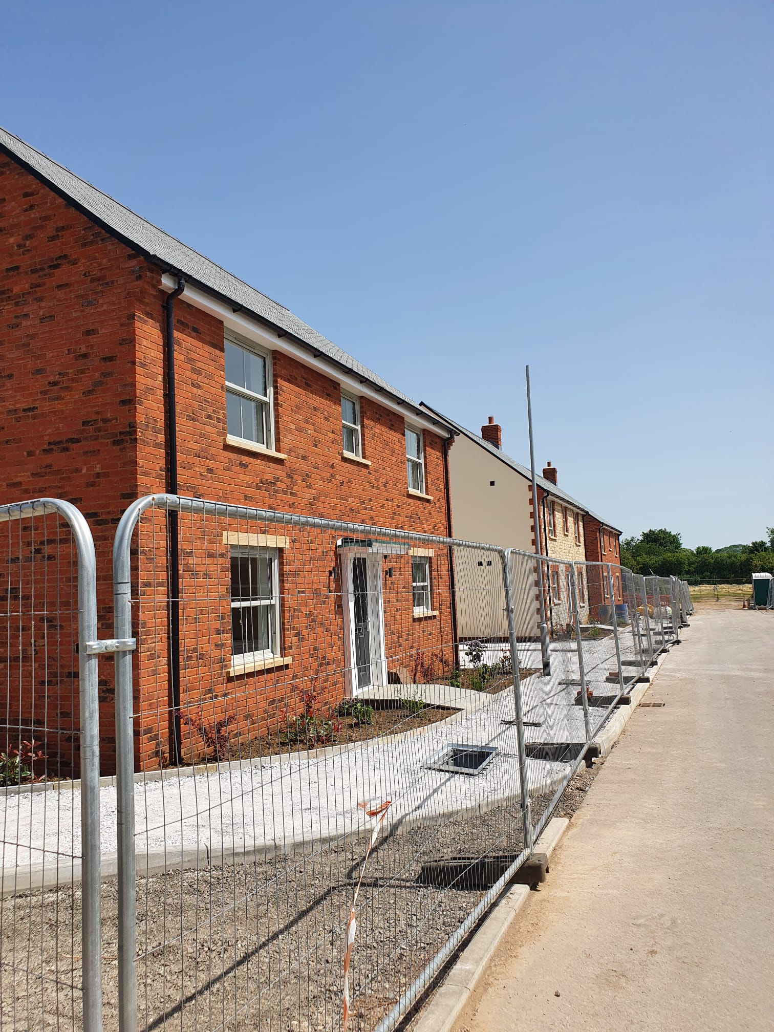 Masonry construction complete using SureCav25, against the SureCav BBA approved, cavity spacer, rainscreen system used with a partial fill insulation cavity.